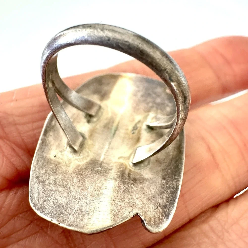 Old Unique Navajo Turquoise Ring Sz 7 Sterling VTG 7.8g Dark Patina Handmade VTG
